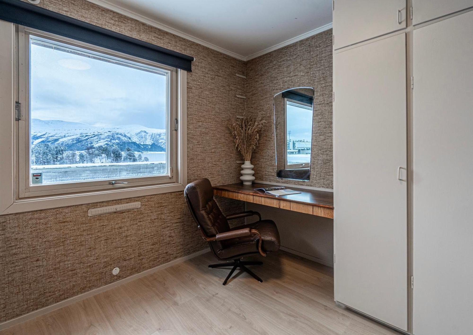 Fjord View Apartment In Alesund With Free Parking Zewnętrze zdjęcie