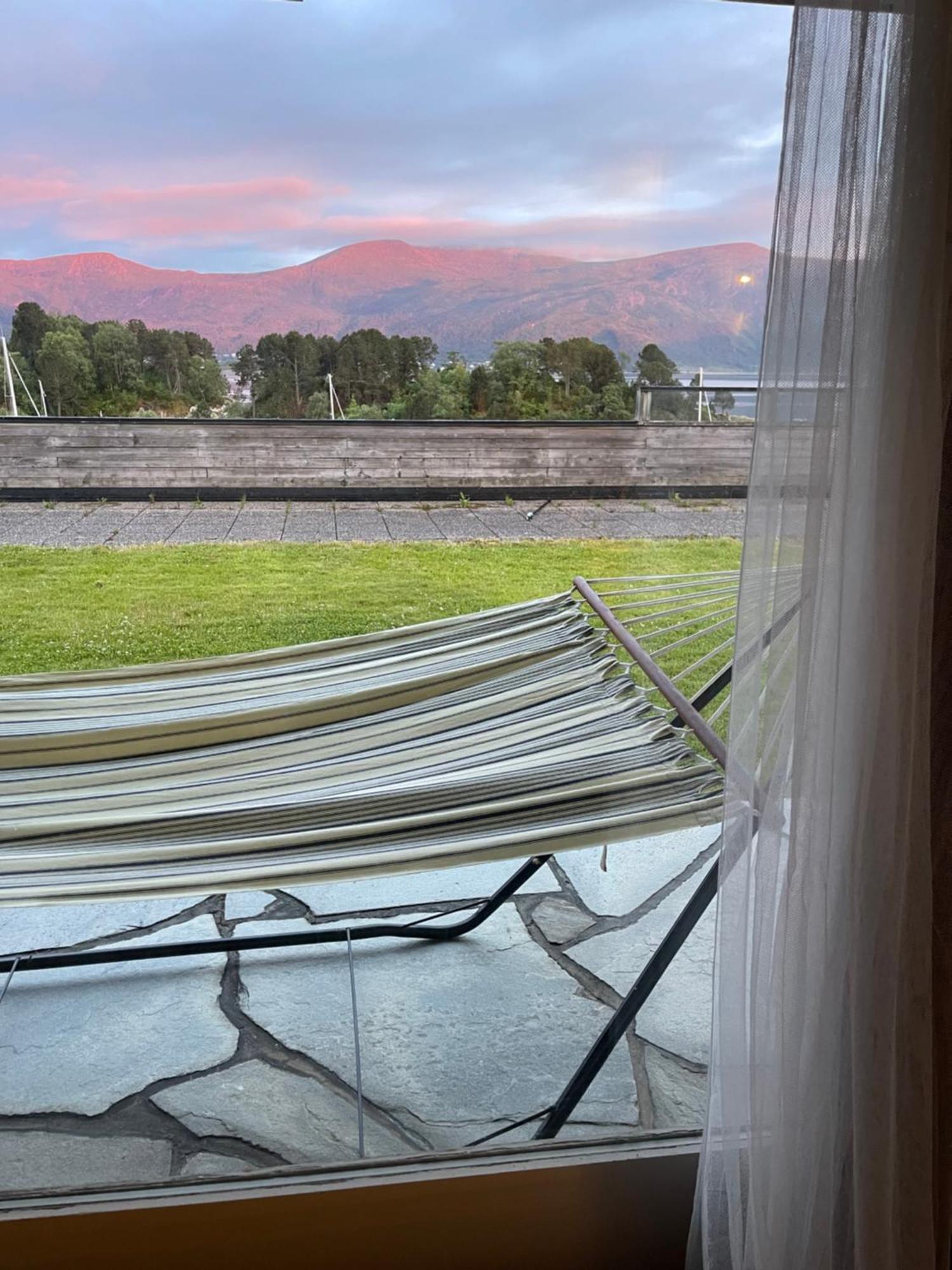 Fjord View Apartment In Alesund With Free Parking Zewnętrze zdjęcie